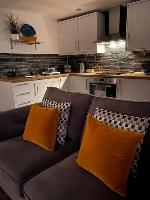 Mumbles - Modern Apartment With Panoramic Sea Views Oystermouth Exterior foto